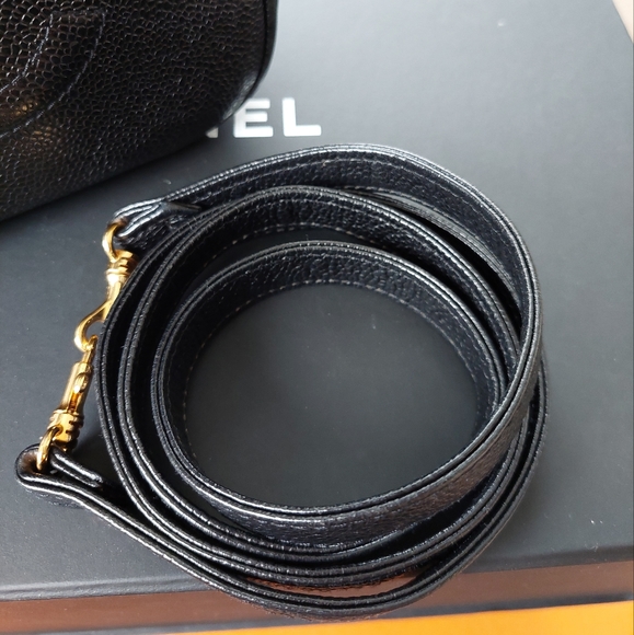 Chanel Vintage Vanity Zip Around Caviar - Picture 13 of 17